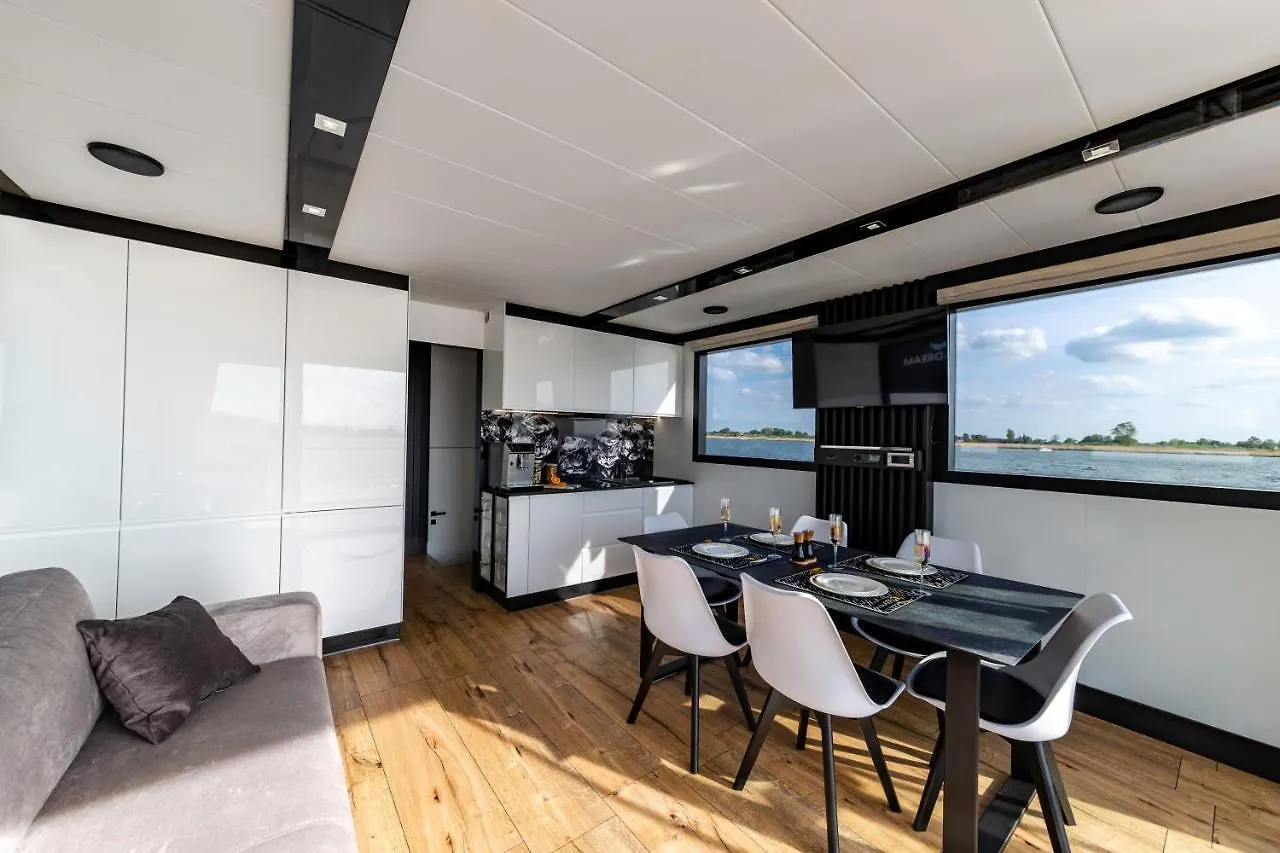 Houseboat Nomadream Hotel Gdansk Poland