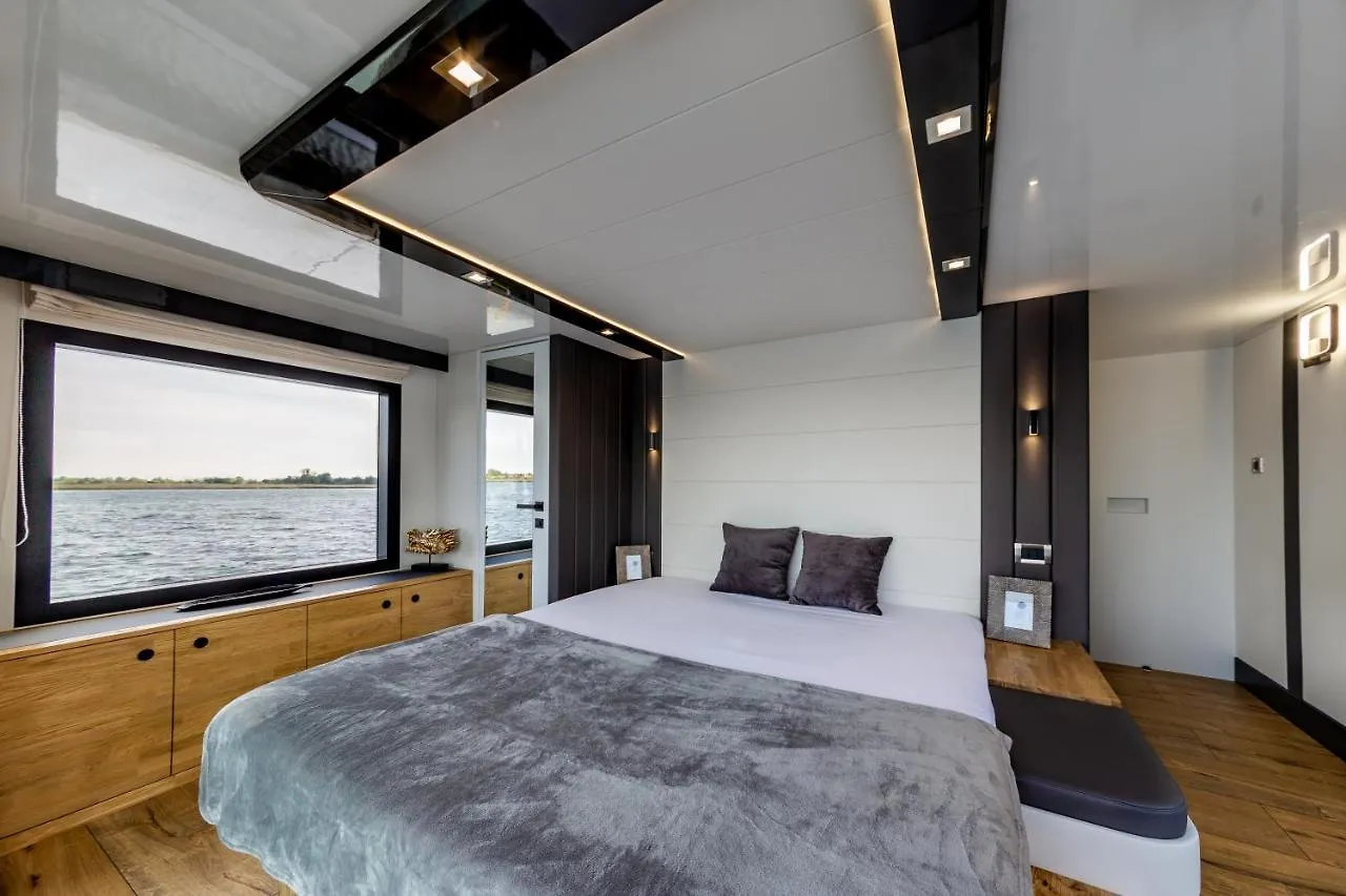 Houseboat Nomadream Hotel Gdansk Botel